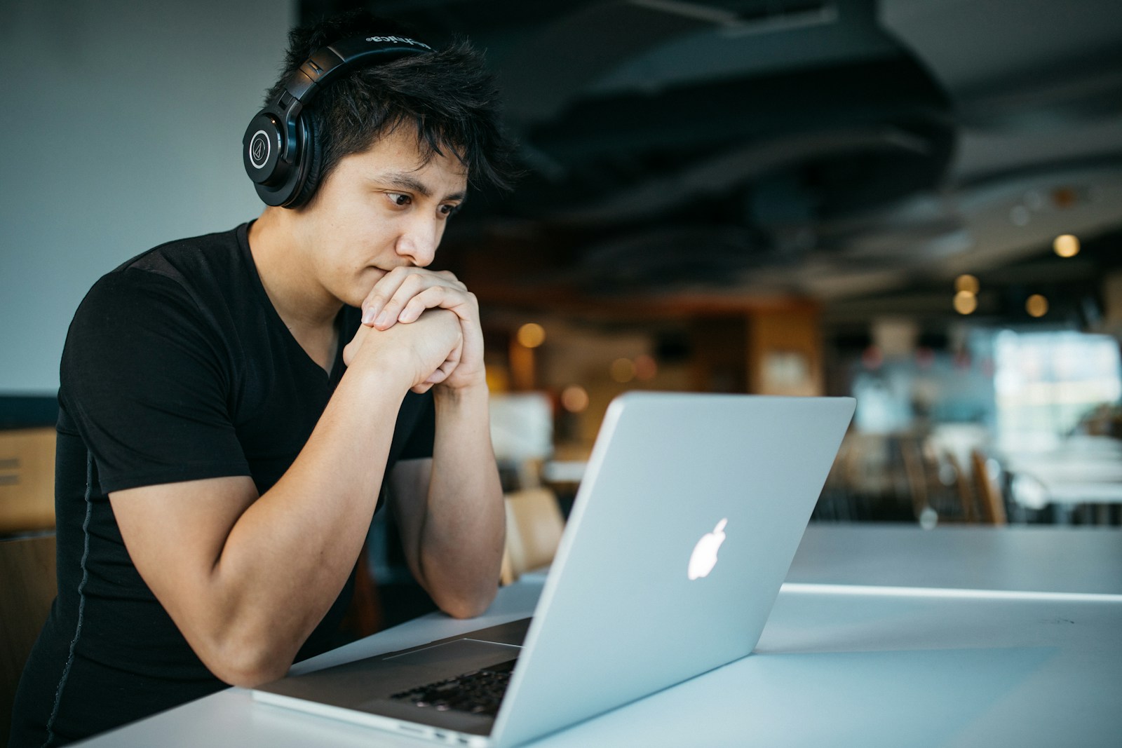 qBittorrent vs Transmission: Which Torrent Client Is Better?
